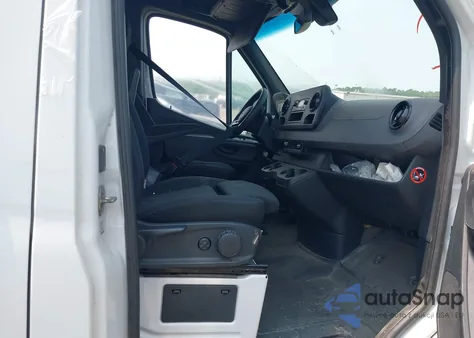 2020 Mercedes-Benz Sprinter 2500 High Roof V6 from USA, damaged, VIN W1Y4ECHY8LT034376